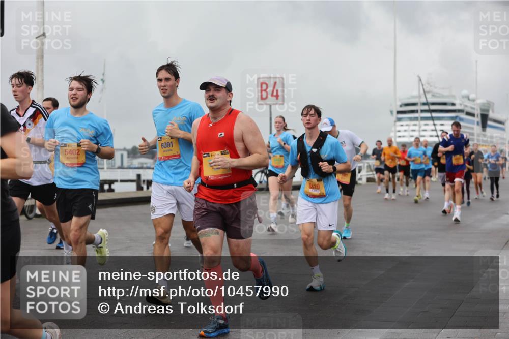 13.09.2026 - Kiel Lauf Andreas Tolksdorf http://msf.ph/oto/10457990 13.09.2026 11:59:14 Kiellinie 30, 1, 39, 6091, 39, 5402, 4, 119 meine-sportfotos.de