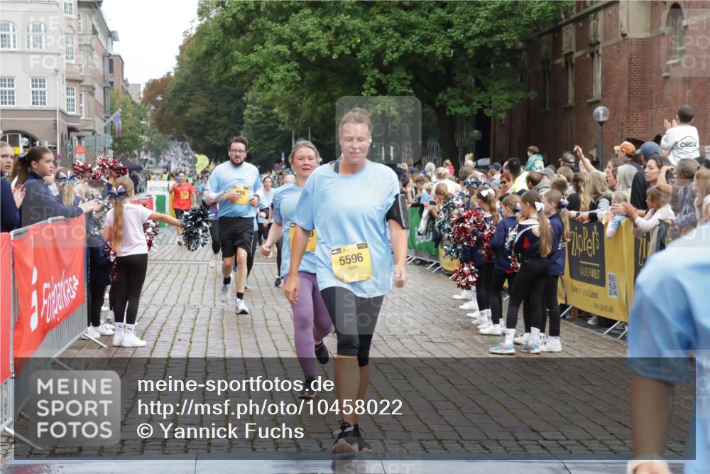 13.09.2026 - Kiel Lauf Yannick Fuchs http://msf.ph/oto/10458022 13.09.2026 09:50:27 Ziel 1545, 2811, 2816, 3289, 3561, 3698, 4229, 5184, 5254, 5596, 8023, 9109, 9549, 10302, 12319, 12705, 639, 951, 1033, 1366, 1796, 3042, 3602, 3914, 4856, 5535, 5619, 5791, 6706, 6707, 7142, 7864, 7937, 8042, 8584, 8585, 8589, 8790, 8890, 9122, 9683, 9780, 9793, 10074, 10108, 10178, 10487, 10491, 10548, 10653, 11565, 11814, 12047, 12462, 797, 3838, 4145, 4389, 5851, 6455, 7134, 7694, 8405, 8407, 8672, 9550, 9990, 10155, 10333, 2066, 3571, 4125, 6359, 6658 meine-sportfotos.de