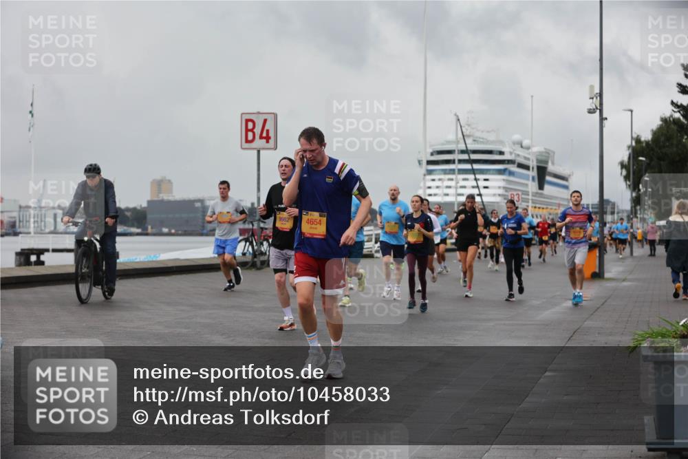 13.09.2026 - Kiel Lauf Andreas Tolksdorf http://msf.ph/oto/10458033 13.09.2026 11:59:17 Kiellinie 4, 9982, 5, 39, 4654 meine-sportfotos.de