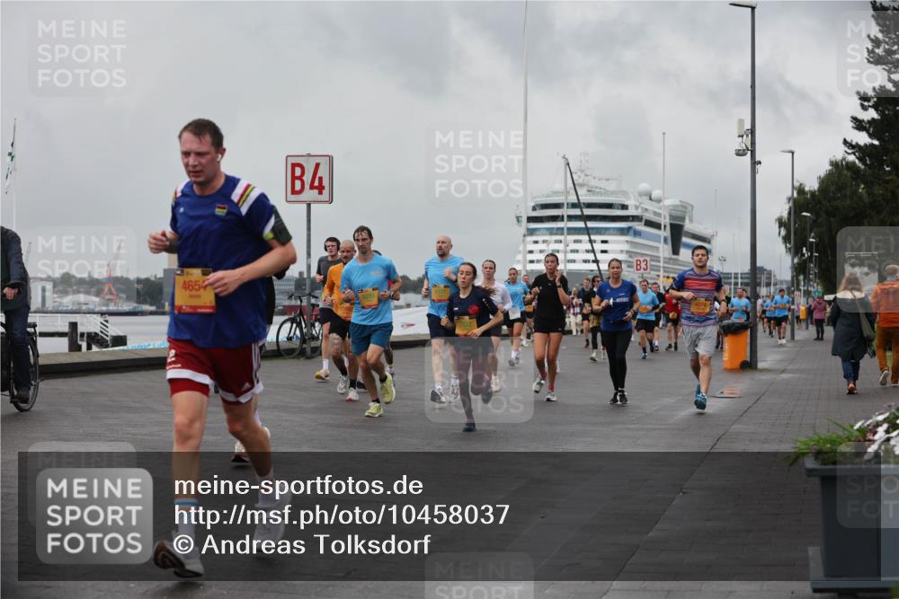 13.09.2026 - Kiel Lauf Andreas Tolksdorf http://msf.ph/oto/10458037 13.09.2026 11:59:18 Kiellinie 4654, 4, 3 meine-sportfotos.de