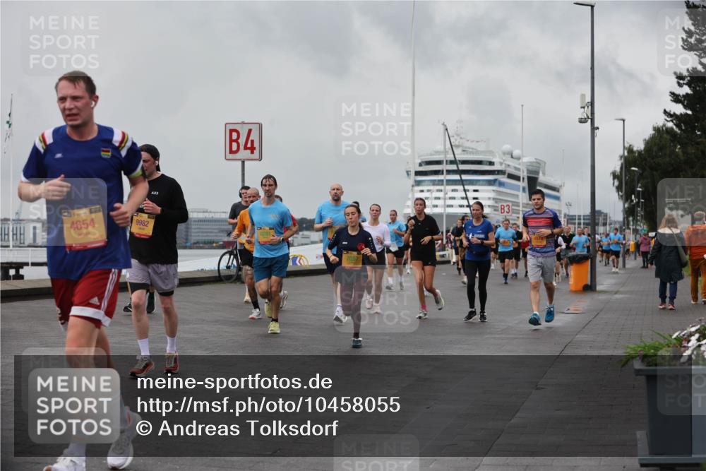 13.09.2026 - Kiel Lauf Andreas Tolksdorf http://msf.ph/oto/10458055 13.09.2026 11:59:19 Kiellinie 4654, 31, 9982, 4, 7057, 3 meine-sportfotos.de