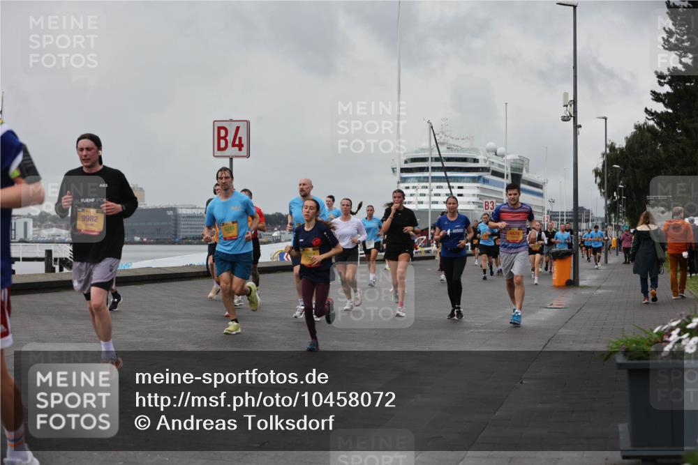 13.09.2026 - Kiel Lauf Andreas Tolksdorf http://msf.ph/oto/10458072 13.09.2026 11:59:19 Kiellinie 9982, 4, 6281, 3, 4574 meine-sportfotos.de