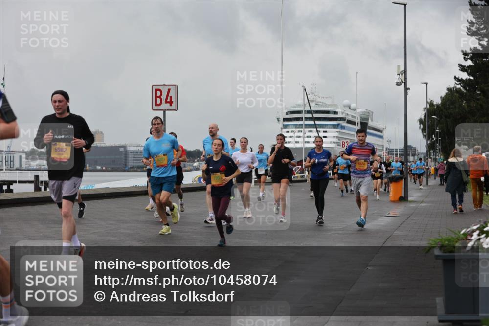 13.09.2026 - Kiel Lauf Andreas Tolksdorf http://msf.ph/oto/10458074 13.09.2026 11:59:19 Kiellinie 100 meine-sportfotos.de