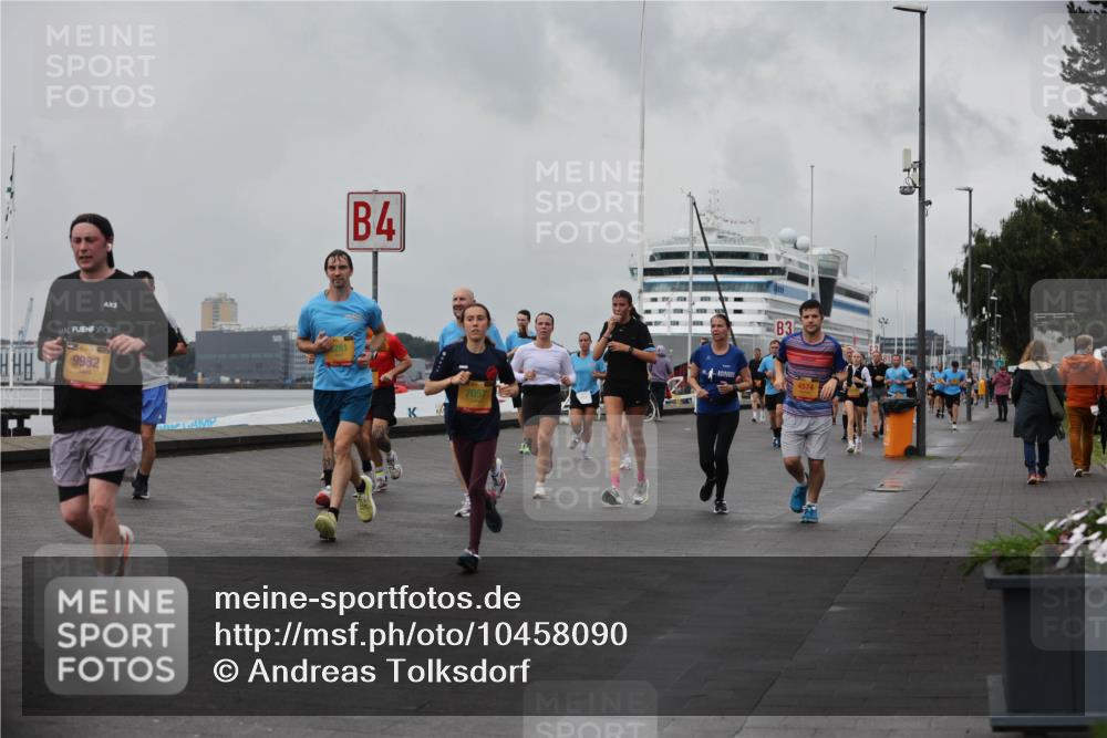 13.09.2026 - Kiel Lauf Andreas Tolksdorf http://msf.ph/oto/10458090 13.09.2026 11:59:19 Kiellinie 9982, 4, 7057, 3, 4574 meine-sportfotos.de