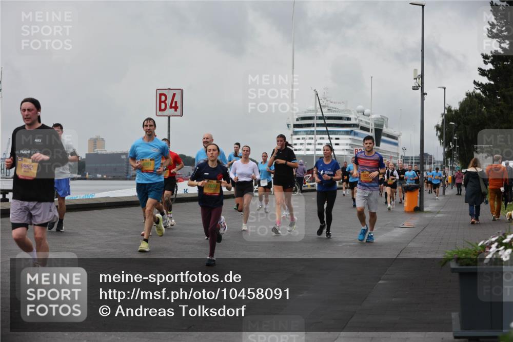 13.09.2026 - Kiel Lauf Andreas Tolksdorf http://msf.ph/oto/10458091 13.09.2026 11:59:19 Kiellinie 9982, 6281, 4, 7057, 2, 457 meine-sportfotos.de