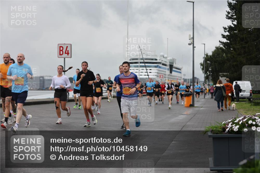 13.09.2026 - Kiel Lauf Andreas Tolksdorf http://msf.ph/oto/10458149 13.09.2026 11:59:21 Kiellinie 11892, 4, 8715, 4574, 3 meine-sportfotos.de