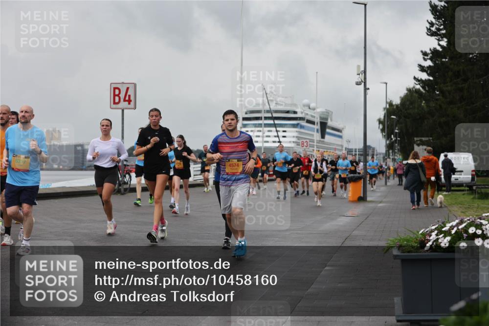 13.09.2026 - Kiel Lauf Andreas Tolksdorf http://msf.ph/oto/10458160 13.09.2026 11:59:21 Kiellinie 6317, 4, 4574, 3 meine-sportfotos.de