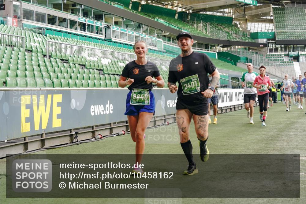 13.09.2026 - 21. swb-Marathon Bremen Michael Burmester http://msf.ph/oto/10458162 13.09.2026 12:54:13 Laufen im Stadion 102, 145, 161, 189, 201, 313, 376, 385, 461, 472, 481, 495, 541, 560, 615, 616, 666, 675, 696, 740, 755, 816, 827, 982, 985, 987, 1053, 1056, 1076, 1207, 1390, 1419, 1433, 1445, 1468, 1528, 1551, 1599, 1631, 1658, 1664, 1704, 1707, 1814, 2055, 2234, 2280, 2350, 2362, 2383, 2390, 2401, 2422, 2454, 2474, 2499, 2623, 2701, 2733, 2801, 2820, 2824, 2858, 2870, 2882, 2913, 2922, 2962, 2971, 2997, 3012, 3054, 3134, 3175, 3206, 3236, 3241, 3356, 3357, 3362, 3413 meine-sportfotos.de
