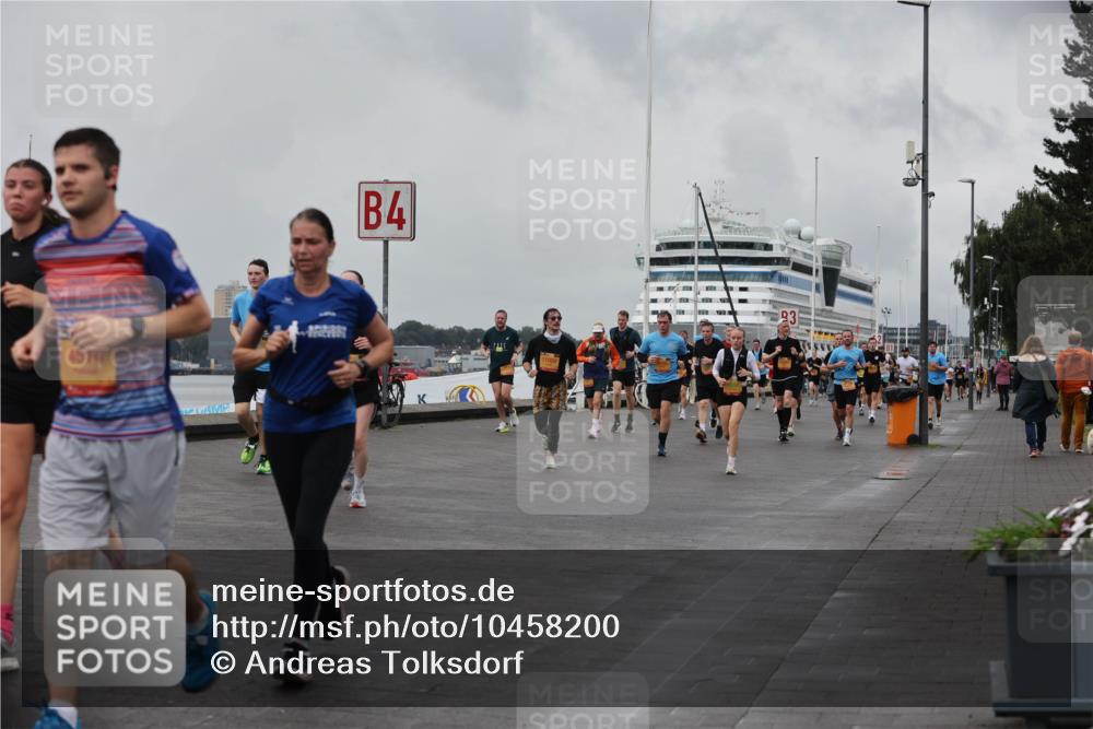 13.09.2026 - Kiel Lauf Andreas Tolksdorf http://msf.ph/oto/10458200 13.09.2026 11:59:23 Kiellinie 4, 5772, 93 meine-sportfotos.de