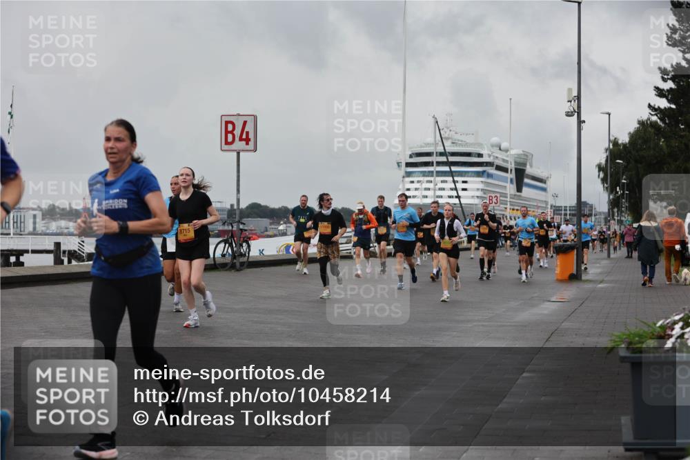 13.09.2026 - Kiel Lauf Andreas Tolksdorf http://msf.ph/oto/10458214 13.09.2026 11:59:24 Kiellinie 4, 2125, 8715, 3 meine-sportfotos.de