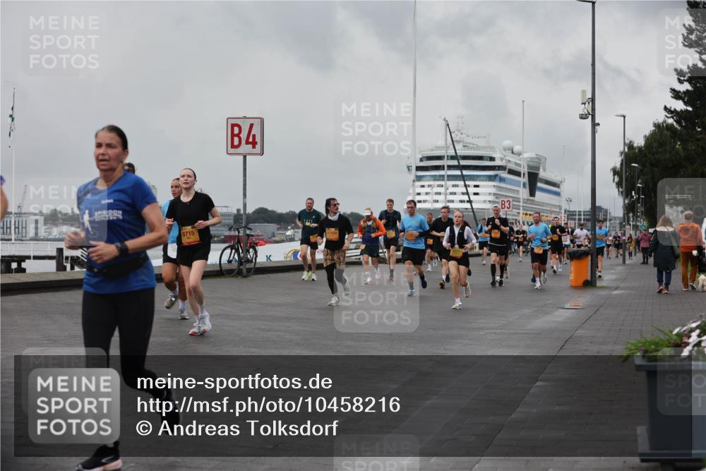 13.09.2026 - Kiel Lauf Andreas Tolksdorf http://msf.ph/oto/10458216 13.09.2026 11:59:24 Kiellinie 4, 2425, 8715, 3 meine-sportfotos.de