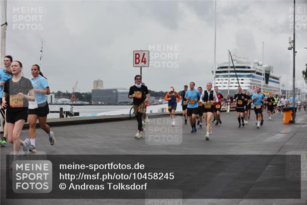 13.09.2026 - Kiel Lauf Andreas Tolksdorf http://msf.ph/oto/10458245 13.09.2026 11:59:25 Kiellinie 8715, 4, 11000 meine-sportfotos.de