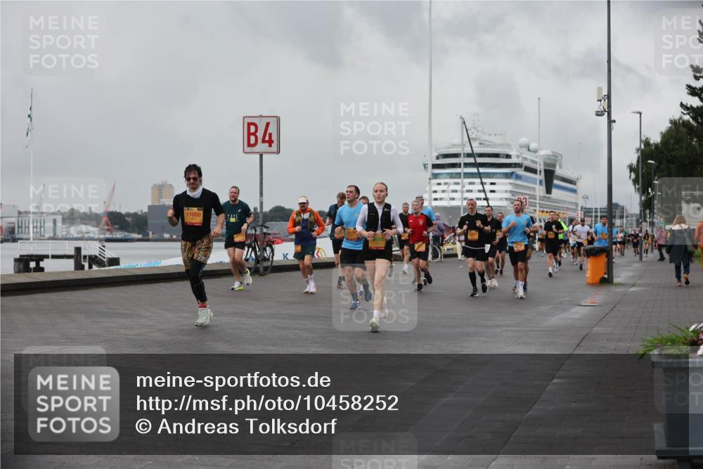 13.09.2026 - Kiel Lauf Andreas Tolksdorf http://msf.ph/oto/10458252 13.09.2026 11:59:26 Kiellinie 11000, 225, 4 meine-sportfotos.de