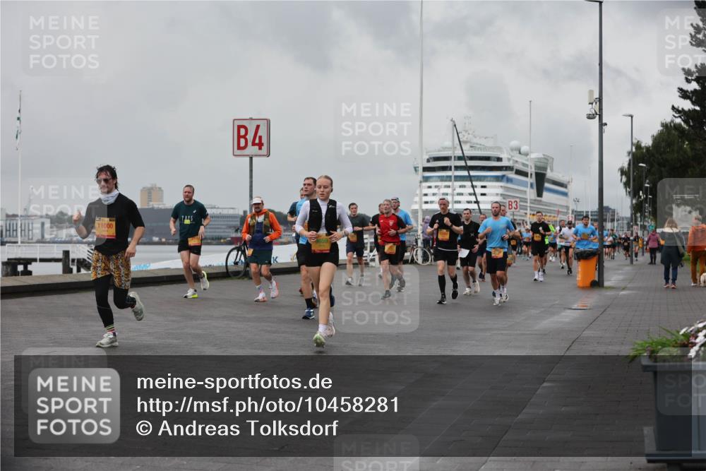 13.09.2026 - Kiel Lauf Andreas Tolksdorf http://msf.ph/oto/10458281 13.09.2026 11:59:27 Kiellinie 11000, 2025, 4, 3 meine-sportfotos.de