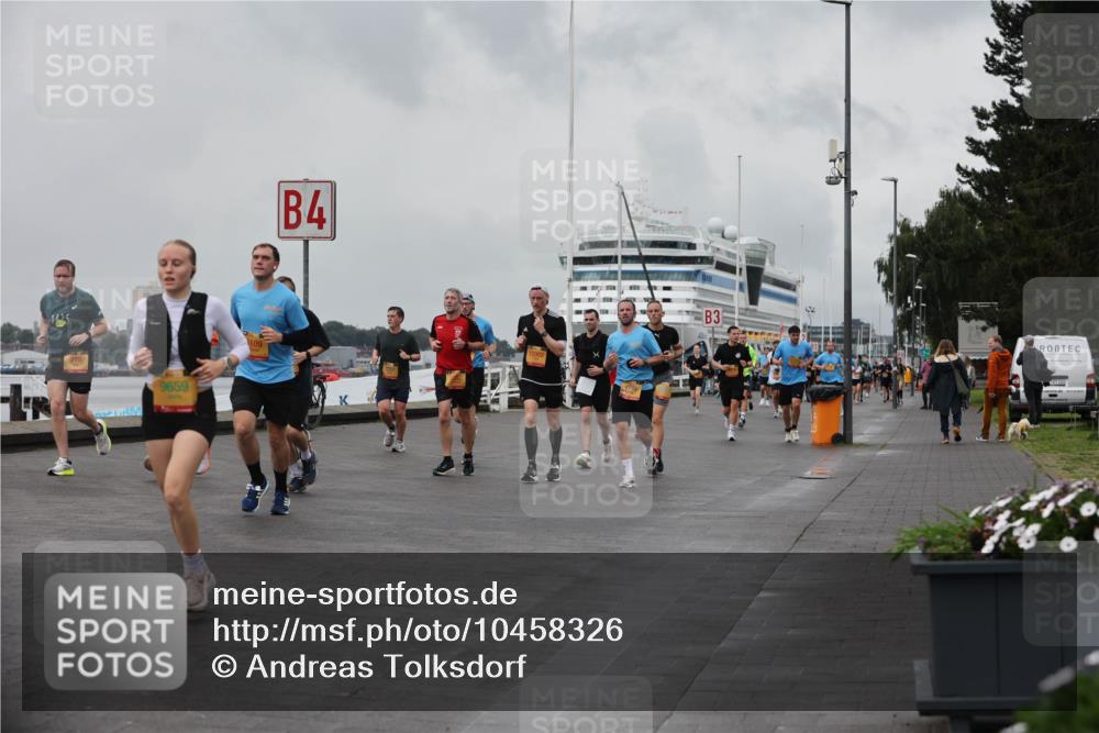 13.09.2026 - Kiel Lauf Andreas Tolksdorf http://msf.ph/oto/10458326 13.09.2026 11:59:28 Kiellinie 718, 9659, 109, 4, 3 meine-sportfotos.de