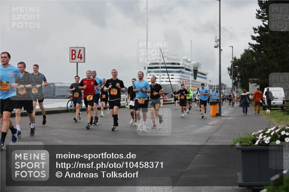 13.09.2026 - Kiel Lauf Andreas Tolksdorf http://msf.ph/oto/10458371 13.09.2026 11:59:29 Kiellinie 5109, 4, 12002, 3 meine-sportfotos.de