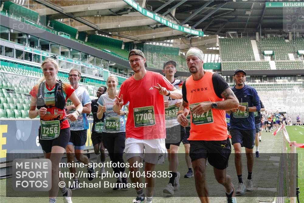 13.09.2026 - 21. swb-Marathon Bremen Michael Burmester http://msf.ph/oto/10458385 13.09.2026 13:11:46 Laufen im Stadion 118, 265, 373, 514, 581, 703, 843, 984, 1113, 1226, 1334, 1435, 1738, 1849, 1851, 1894, 1936, 1952, 1967, 2202, 2248, 2281, 2284, 2299, 2330, 2333, 2336, 2339, 2342, 2353, 2375, 2377, 2398, 2426, 2432, 2443, 2531, 2589, 2654, 2659, 2669, 2673, 2682, 2784, 2804, 2815, 2819, 2822, 2836, 2850, 2907, 2932, 2966, 2976, 3026, 3027, 3079, 3082, 3089, 3122, 3143, 3155, 3159, 3174, 3207, 3208, 3308, 3328, 3349, 3352, 3370, 3409, 3410, 3470, 3549, 551 meine-sportfotos.de