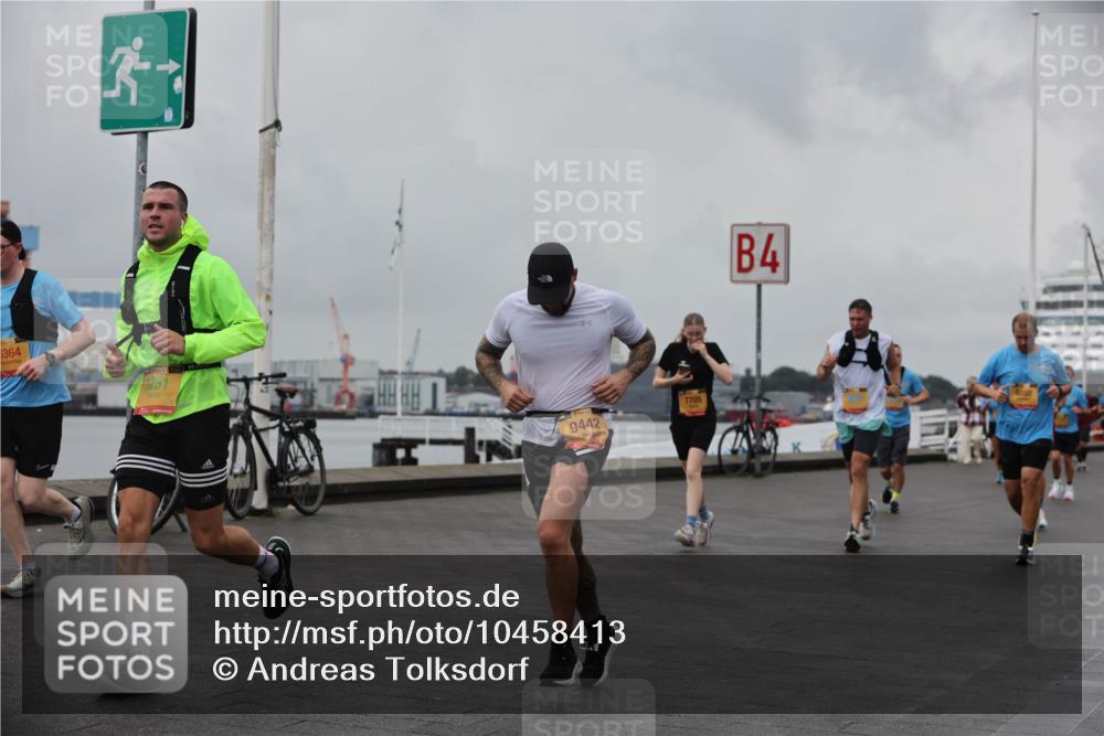 13.09.2026 - Kiel Lauf Andreas Tolksdorf http://msf.ph/oto/10458413 13.09.2026 11:59:41 Kiellinie 5364, 3251, 1, 39, 9442, 7705, 4 meine-sportfotos.de