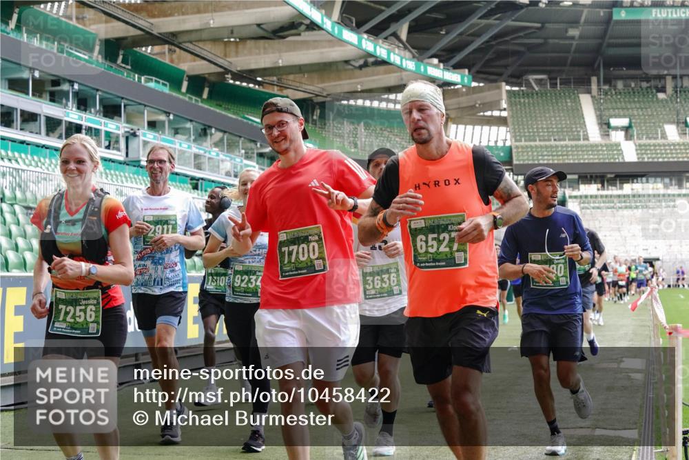 13.09.2026 - 21. swb-Marathon Bremen Michael Burmester http://msf.ph/oto/10458422 13.09.2026 13:11:47 Laufen im Stadion 118, 265, 373, 514, 581, 703, 843, 984, 1113, 1226, 1334, 1435, 1738, 1849, 1851, 1894, 1936, 1952, 1967, 2202, 2248, 2281, 2284, 2299, 2330, 2333, 2336, 2339, 2342, 2353, 2375, 2377, 2398, 2426, 2432, 2443, 2505, 2531, 2589, 2654, 2659, 2669, 2673, 2682, 2784, 2804, 2815, 2819, 2822, 2836, 2850, 2907, 2932, 2963, 2966, 2976, 3026, 3027, 3079, 3082, 3089, 3122, 3143, 3155, 3159, 3174, 3207, 3208, 3308, 3328, 3349, 3352, 3370, 3409, 3410, 3470, 3549, 551 meine-sportfotos.de