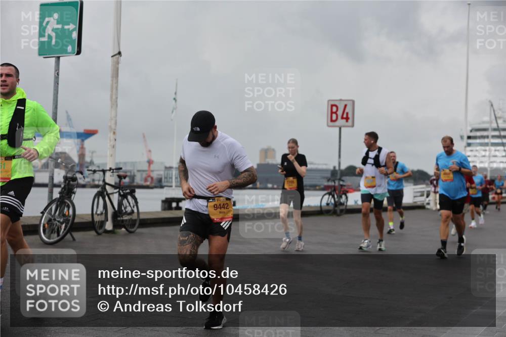 13.09.2026 - Kiel Lauf Andreas Tolksdorf http://msf.ph/oto/10458426 13.09.2026 11:59:41 Kiellinie 39, 9442, 4 meine-sportfotos.de