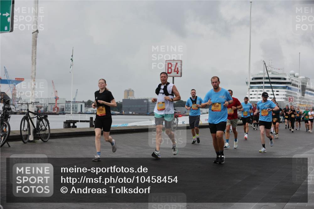 13.09.2026 - Kiel Lauf Andreas Tolksdorf http://msf.ph/oto/10458454 13.09.2026 11:59:42 Kiellinie 7705, 4, 4698, 3 meine-sportfotos.de