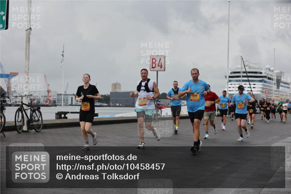 13.09.2026 - Kiel Lauf Andreas Tolksdorf http://msf.ph/oto/10458457 13.09.2026 11:59:42 Kiellinie 7705, 4, 4698, 3255, 3 meine-sportfotos.de