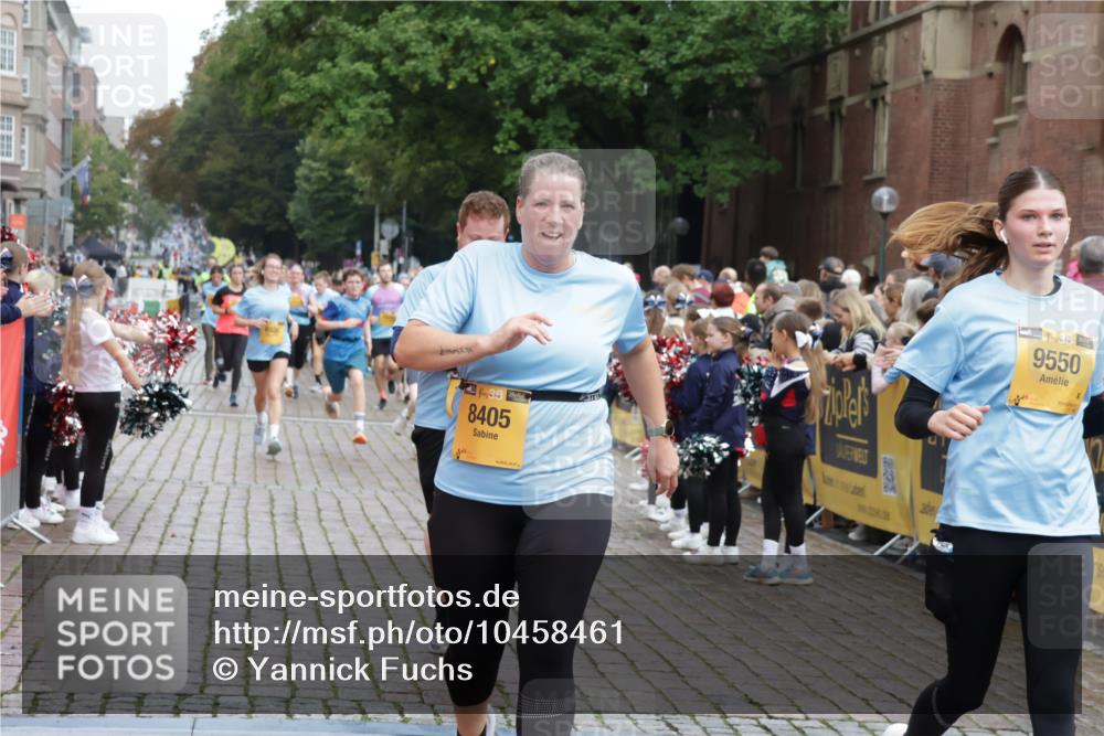 13.09.2026 - Kiel Lauf Yannick Fuchs http://msf.ph/oto/10458461 13.09.2026 09:50:50 Ziel 763, 797, 1949, 4389, 5235, 6138, 6336, 6455, 6647, 6829, 6893, 7134, 7449, 7694, 8405, 8672, 9550, 9990, 10155, 10333, 11652, 797, 1545, 2811, 2816, 3289, 3561, 3698, 3838, 4145, 4229, 5184, 5254, 5535, 5596, 5851, 6592, 7134, 7585, 7662, 8023, 8407, 9109, 9549, 9793, 9990, 10302, 10865, 12319, 12705, 232, 249, 468, 764, 1373, 1776, 2056, 2777, 3723, 5445, 6115, 6118, 6794, 6923, 7528, 9551, 10626, 11047, 11141, 12103, 12727, 12834, 1366, 5535, 8042 meine-sportfotos.de