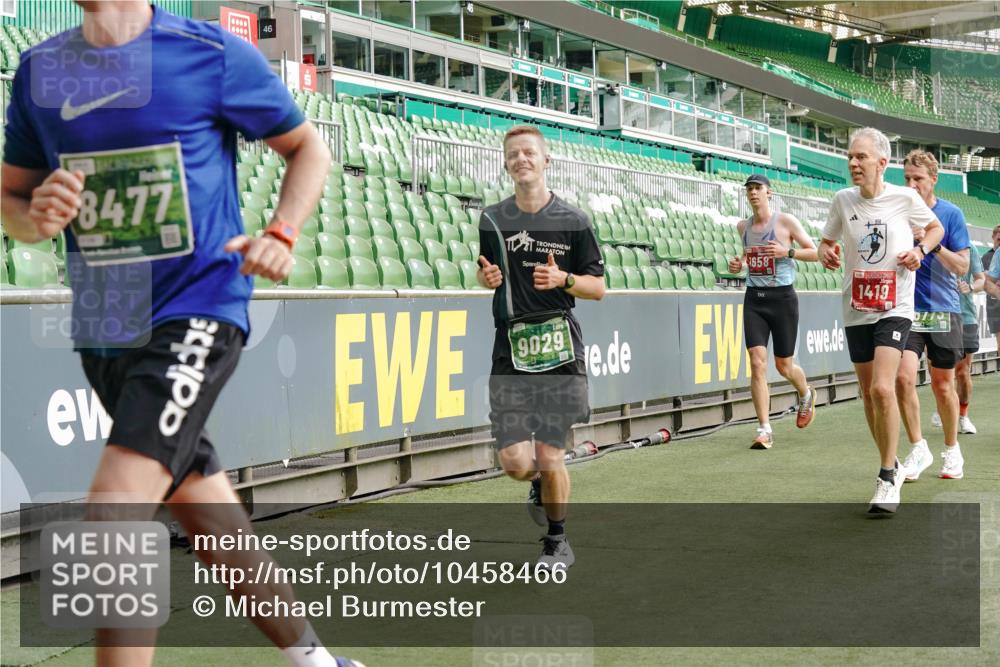 13.09.2026 - 21. swb-Marathon Bremen Michael Burmester http://msf.ph/oto/10458466 13.09.2026 12:54:20 Laufen im Stadion 102, 145, 161, 189, 201, 313, 376, 385, 461, 472, 481, 495, 541, 560, 615, 616, 666, 675, 696, 740, 755, 816, 827, 982, 985, 987, 1053, 1056, 1076, 1197, 1207, 1390, 1419, 1433, 1445, 1468, 1528, 1551, 1599, 1631, 1658, 1664, 1704, 1707, 1814, 2055, 2125, 2234, 2280, 2362, 2383, 2390, 2401, 2422, 2454, 2474, 2499, 2623, 2701, 2733, 2801, 2820, 2824, 2858, 2870, 2882, 2913, 2922, 2962, 2971, 2997, 3012, 3054, 3134, 3175, 3206, 3241, 3246, 3346, 3356, 3357, 3362, 3413 meine-sportfotos.de
