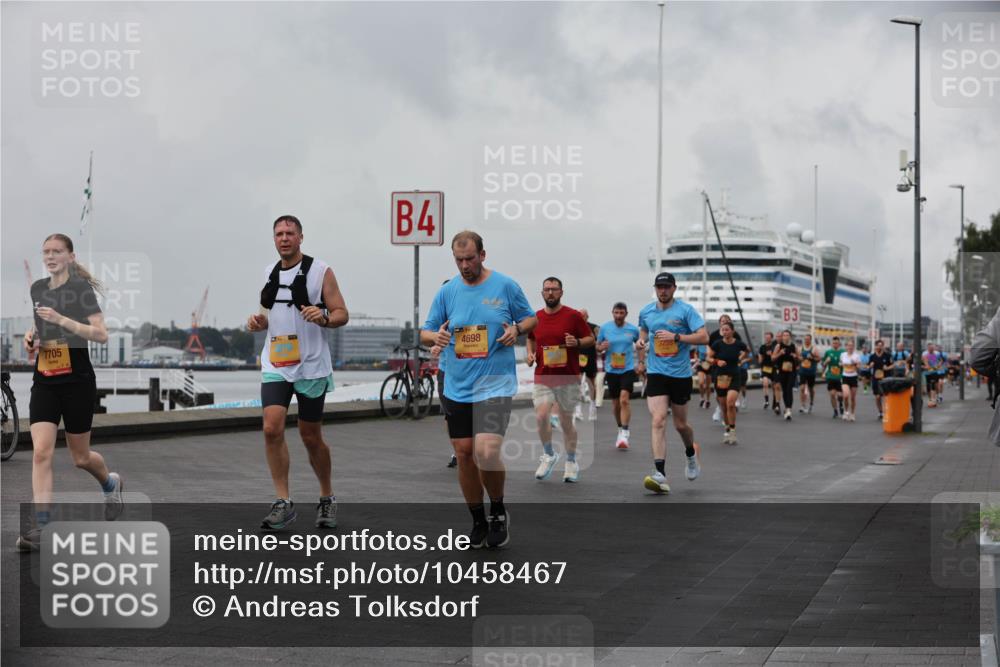 13.09.2026 - Kiel Lauf Andreas Tolksdorf http://msf.ph/oto/10458467 13.09.2026 11:59:42 Kiellinie 7705, 4, 4698, 3 meine-sportfotos.de
