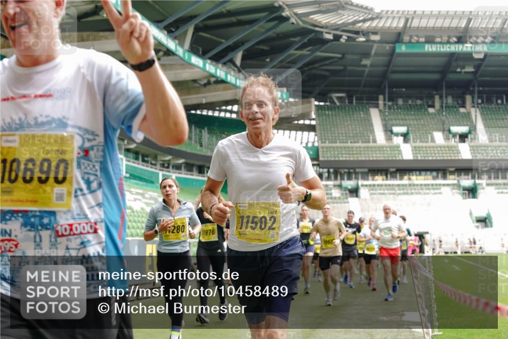 13.09.2026 - 21. swb-Marathon Bremen Michael Burmester http://msf.ph/oto/10458489 13.09.2026 10:33:47 Laufen im Stadion 10018, 10067, 10078, 10166, 10177, 10184, 10203, 10211, 10226, 10236, 10240, 10243, 10249, 10254, 10256, 10297, 10300, 10322, 10355, 10356, 10365, 10372, 10374, 10379, 10383, 10394, 10408, 10415, 10423, 10428, 10460, 10486, 10494, 10530, 10550, 10565, 10578, 10604, 10668, 10669, 10670, 10673, 10675, 10687, 10691, 10699, 10700, 10721, 10728, 10745, 10749, 10750, 10771, 10772, 10787, 10788, 10794, 10809, 10828, 10857, 10914, 11126, 11162, 11343 meine-sportfotos.de