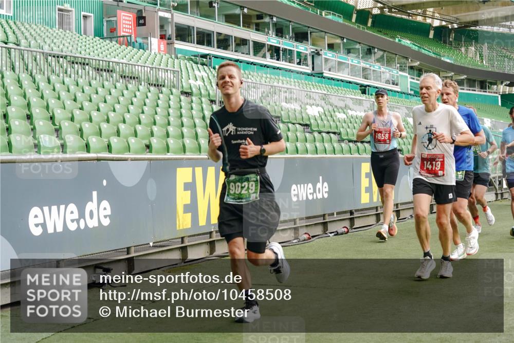 13.09.2026 - 21. swb-Marathon Bremen Michael Burmester http://msf.ph/oto/10458508 13.09.2026 12:54:20 Laufen im Stadion 102, 145, 161, 189, 201, 313, 376, 385, 461, 472, 481, 495, 541, 560, 615, 616, 666, 675, 696, 740, 755, 816, 827, 982, 985, 987, 1053, 1056, 1076, 1197, 1207, 1390, 1419, 1433, 1445, 1468, 1528, 1551, 1599, 1631, 1658, 1664, 1704, 1707, 1814, 2055, 2125, 2234, 2280, 2362, 2383, 2390, 2401, 2422, 2454, 2474, 2499, 2623, 2701, 2733, 2801, 2820, 2824, 2858, 2870, 2882, 2913, 2922, 2962, 2971, 2997, 3012, 3054, 3134, 3175, 3206, 3241, 3246, 3346, 3356, 3357, 3362, 3413 meine-sportfotos.de