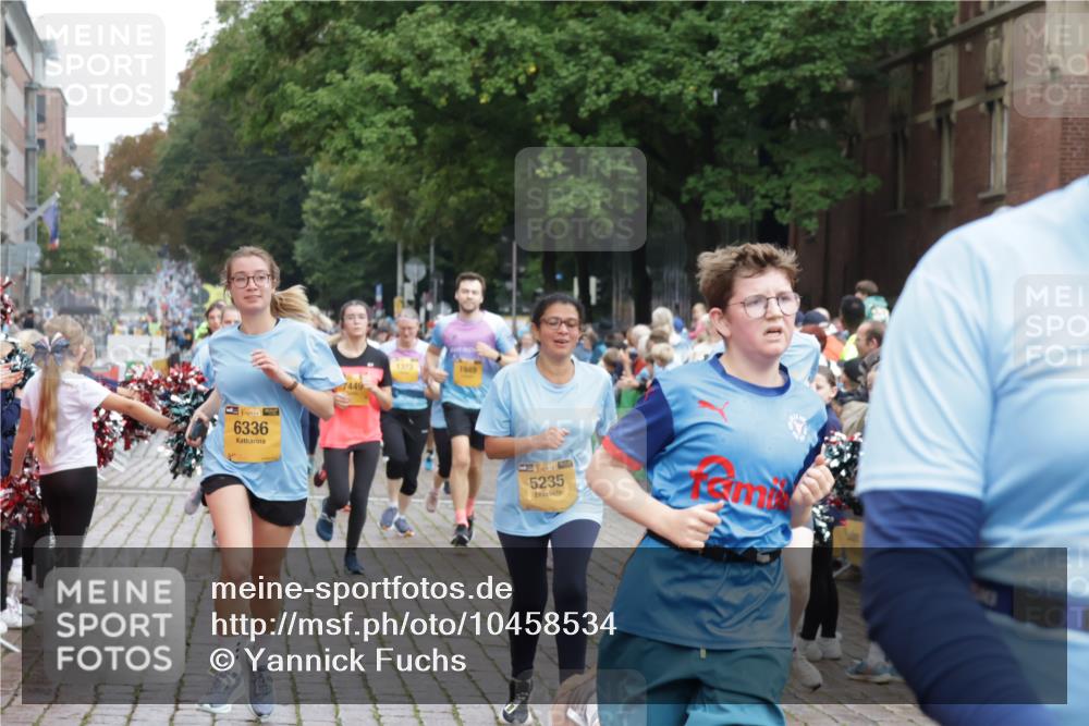 13.09.2026 - Kiel Lauf Yannick Fuchs http://msf.ph/oto/10458534 13.09.2026 09:50:53 Ziel 468, 763, 1373, 1949, 4389, 5235, 6138, 6336, 6455, 6647, 6829, 6893, 7449, 8405, 9550, 9551, 10155, 10333, 11141, 11652, 797, 1545, 2811, 2816, 3289, 3561, 3698, 3838, 4145, 4229, 5184, 5254, 5596, 5851, 6455, 6592, 7134, 7585, 7662, 7694, 8023, 8407, 8672, 9109, 9549, 9990, 10155, 10302, 10333, 10865, 12319, 12705, 232, 249, 764, 1776, 2056, 2777, 3723, 4217, 5445, 6009, 6115, 6118, 6794, 6923, 7528, 10626, 11047, 12103, 12727, 12834, 1366, 5184, 5254, 5535, 8023, 8042 meine-sportfotos.de