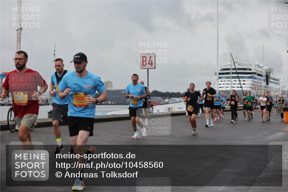 13.09.2026 - Kiel Lauf Andreas Tolksdorf http://msf.ph/oto/10458560 13.09.2026 11:59:46 Kiellinie 4, 1, 39, 3255, 3 meine-sportfotos.de