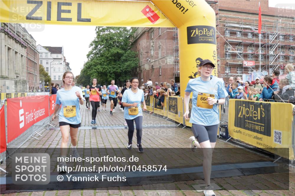 13.09.2026 - Kiel Lauf Yannick Fuchs http://msf.ph/oto/10458574 13.09.2026 09:50:56 Ziel 249, 468, 763, 764, 1373, 1949, 3723, 5235, 6115, 6118, 6138, 6336, 6647, 6794, 6829, 6893, 7449, 8405, 9550, 9551, 11141, 11652, 12103, 12727, 12834, 797, 1545, 2811, 2816, 3289, 3561, 3698, 3838, 4145, 4229, 4389, 5184, 5596, 5851, 6455, 6592, 7134, 7585, 7662, 7694, 8405, 8407, 8672, 9109, 9549, 9550, 9990, 10155, 10302, 10333, 10865, 12319, 12705, 232, 1776, 2056, 2466, 2777, 4217, 5445, 6009, 6923, 7528, 10626, 11047, 1366, 5184, 5254, 5535, 8023 meine-sportfotos.de