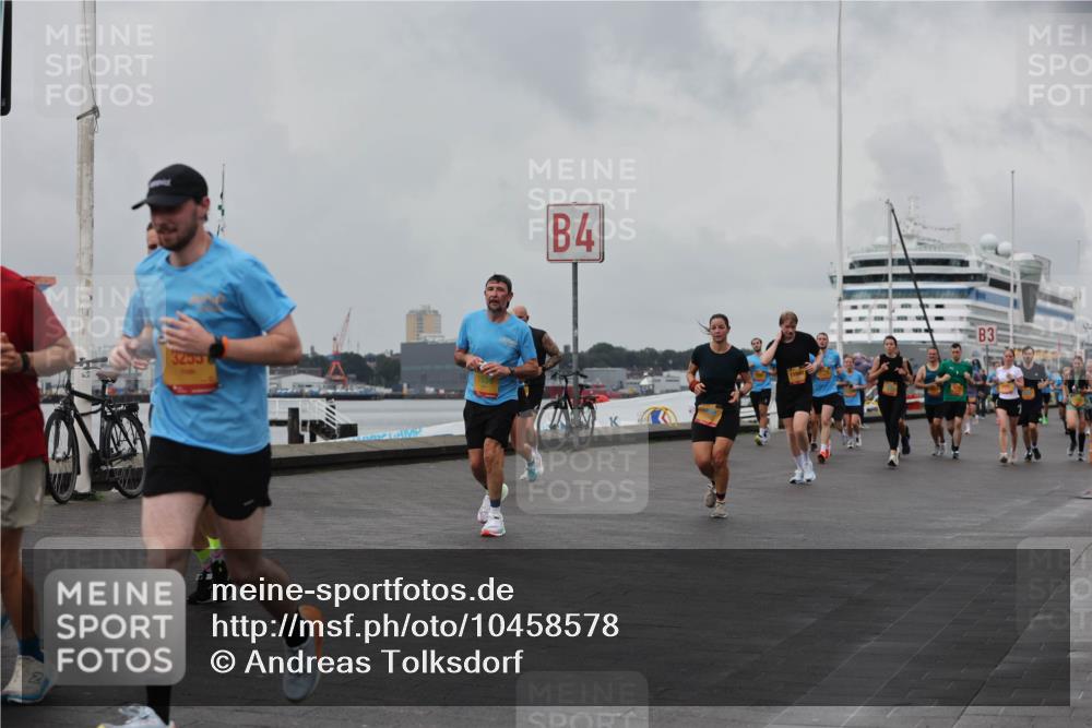 13.09.2026 - Kiel Lauf Andreas Tolksdorf http://msf.ph/oto/10458578 13.09.2026 11:59:46 Kiellinie 3253, 4, 3 meine-sportfotos.de