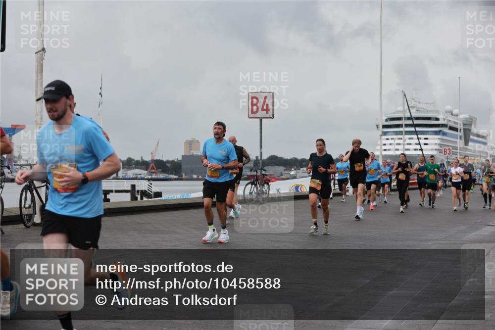 13.09.2026 - Kiel Lauf Andreas Tolksdorf http://msf.ph/oto/10458588 13.09.2026 11:59:46 Kiellinie 4 meine-sportfotos.de