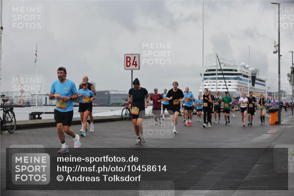 13.09.2026 - Kiel Lauf Andreas Tolksdorf http://msf.ph/oto/10458614 13.09.2026 11:59:47 Kiellinie 1539, 5514, 4, 11649, 3 meine-sportfotos.de