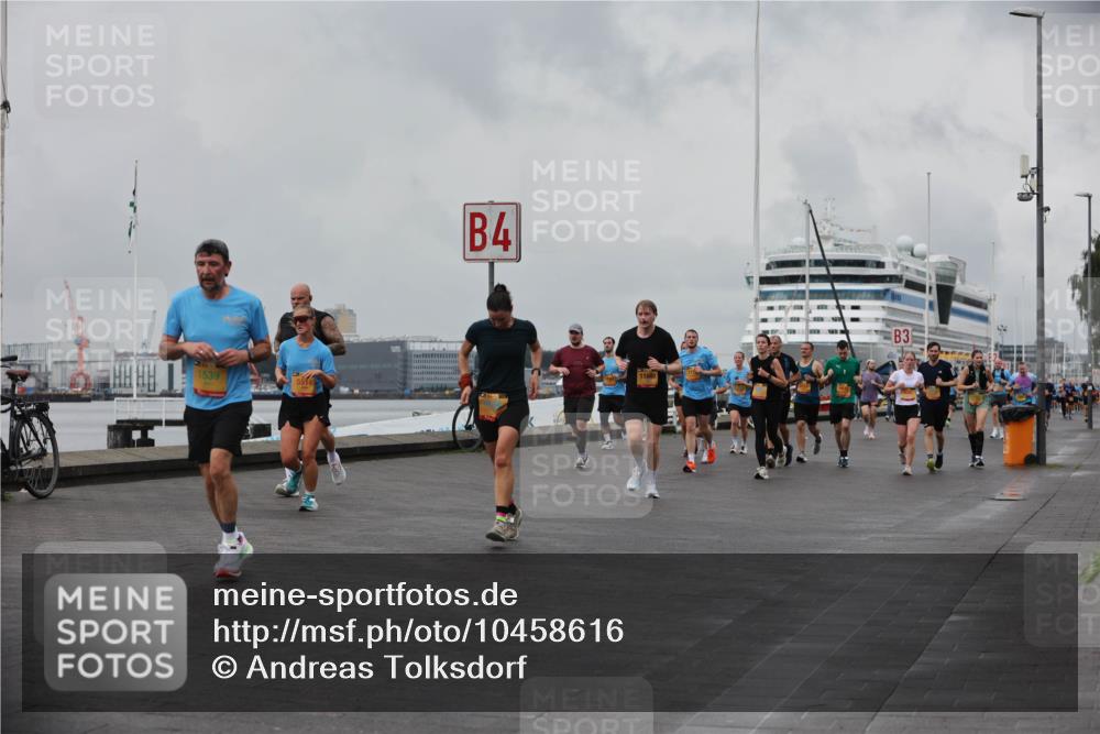 13.09.2026 - Kiel Lauf Andreas Tolksdorf http://msf.ph/oto/10458616 13.09.2026 11:59:47 Kiellinie 1539, 4, 11649, 3 meine-sportfotos.de