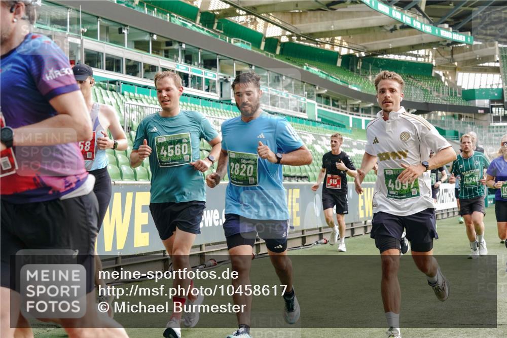 13.09.2026 - 21. swb-Marathon Bremen Michael Burmester http://msf.ph/oto/10458617 13.09.2026 12:54:23 Laufen im Stadion 102, 145, 161, 189, 201, 313, 376, 385, 388, 461, 472, 481, 495, 541, 560, 615, 616, 666, 675, 696, 740, 755, 816, 827, 982, 985, 987, 1053, 1056, 1076, 1197, 1207, 1390, 1419, 1433, 1445, 1468, 1528, 1551, 1599, 1631, 1658, 1664, 1704, 1707, 1814, 2055, 2125, 2234, 2251, 2280, 2362, 2383, 2390, 2401, 2422, 2454, 2474, 2499, 2623, 2701, 2733, 2801, 2820, 2824, 2858, 2870, 2882, 2913, 2922, 2962, 2971, 2997, 3012, 3054, 3134, 3175, 3206, 3241, 3246, 3346, 3356, 3357, 3362, 3413 meine-sportfotos.de
