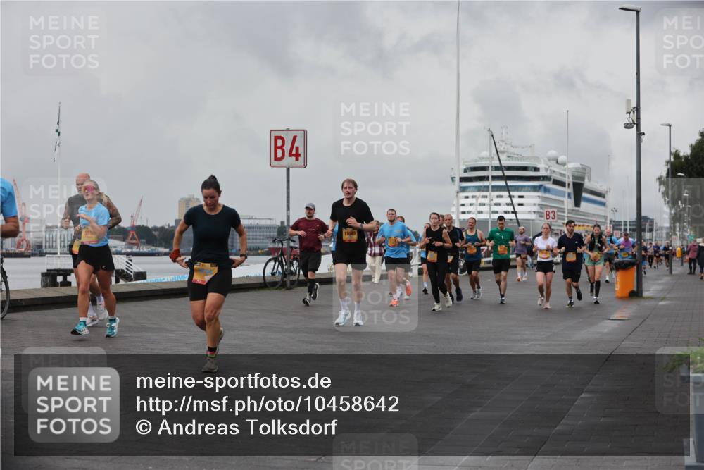 13.09.2026 - Kiel Lauf Andreas Tolksdorf http://msf.ph/oto/10458642 13.09.2026 11:59:48 Kiellinie 4, 3 meine-sportfotos.de