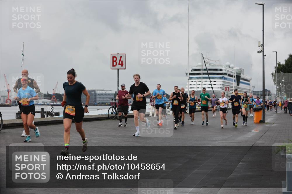 13.09.2026 - Kiel Lauf Andreas Tolksdorf http://msf.ph/oto/10458654 13.09.2026 11:59:48 Kiellinie 5514, 4, 3 meine-sportfotos.de