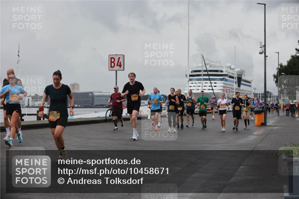 13.09.2026 - Kiel Lauf Andreas Tolksdorf http://msf.ph/oto/10458671 13.09.2026 11:59:49 Kiellinie 2, 4, 3 meine-sportfotos.de