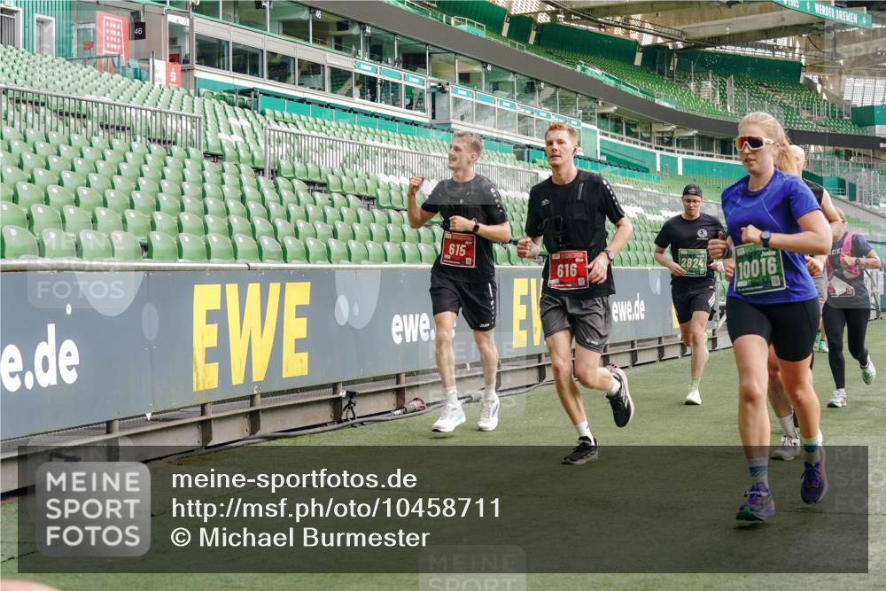 13.09.2026 - 21. swb-Marathon Bremen Michael Burmester http://msf.ph/oto/10458711 13.09.2026 12:54:24 Laufen im Stadion 145, 161, 189, 201, 313, 376, 385, 388, 461, 472, 481, 495, 541, 560, 615, 616, 666, 675, 696, 740, 755, 816, 827, 982, 985, 987, 1053, 1056, 1076, 1197, 1207, 1390, 1419, 1433, 1445, 1468, 1528, 1551, 1599, 1631, 1658, 1664, 1704, 1707, 1814, 2055, 2125, 2234, 2251, 2280, 2362, 2383, 2390, 2401, 2422, 2454, 2474, 2499, 2623, 2701, 2733, 2801, 2820, 2824, 2858, 2870, 2882, 2913, 2922, 2962, 2971, 2997, 3012, 3054, 3134, 3175, 3206, 3241, 3246, 3346, 3356, 3357, 3362, 3413, 3716 meine-sportfotos.de