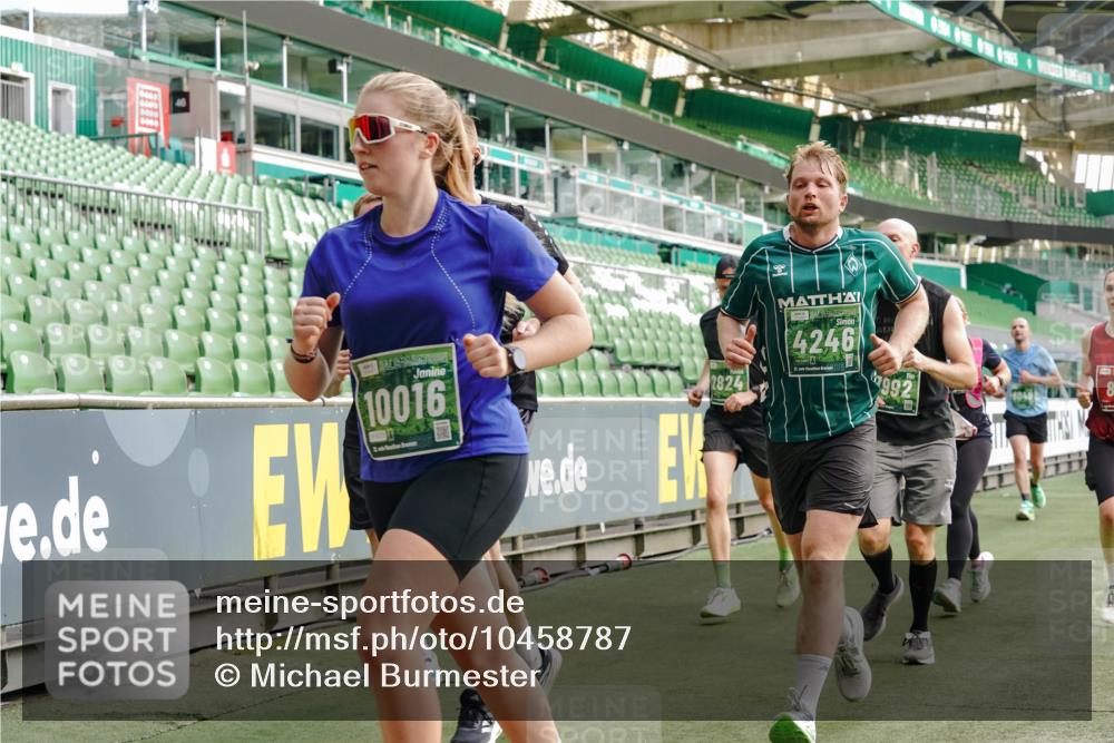 13.09.2026 - 21. swb-Marathon Bremen Michael Burmester http://msf.ph/oto/10458787 13.09.2026 12:54:25 Laufen im Stadion 145, 161, 189, 201, 313, 376, 385, 388, 461, 472, 481, 495, 541, 560, 615, 616, 666, 675, 696, 740, 755, 816, 827, 982, 985, 987, 1053, 1056, 1076, 1197, 1207, 1390, 1419, 1433, 1445, 1468, 1528, 1551, 1599, 1631, 1658, 1664, 1704, 1707, 1814, 2055, 2125, 2234, 2251, 2280, 2362, 2383, 2390, 2401, 2422, 2454, 2474, 2499, 2623, 2701, 2733, 2801, 2820, 2824, 2858, 2870, 2882, 2913, 2922, 2962, 2971, 2997, 3012, 3054, 3134, 3175, 3206, 3241, 3246, 3346, 3356, 3357, 3362, 3413, 3716 meine-sportfotos.de