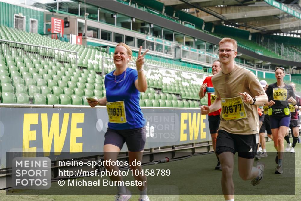 13.09.2026 - 21. swb-Marathon Bremen Michael Burmester http://msf.ph/oto/10458789 13.09.2026 10:33:51 Laufen im Stadion 10018, 10067, 10078, 10147, 10166, 10177, 10184, 10203, 10211, 10226, 10236, 10240, 10243, 10249, 10254, 10297, 10300, 10322, 10355, 10356, 10372, 10374, 10379, 10383, 10394, 10408, 10415, 10423, 10428, 10460, 10486, 10494, 10530, 10550, 10565, 10578, 10604, 10639, 10668, 10669, 10670, 10673, 10675, 10687, 10691, 10699, 10700, 10721, 10728, 10745, 10749, 10750, 10771, 10772, 10787, 10788, 10794, 10809, 10828, 10857, 10914, 11126, 11162, 11343, 11803, 11965 meine-sportfotos.de