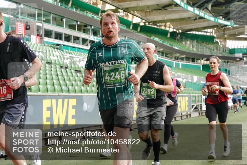 13.09.2026 - 21. swb-Marathon Bremen Michael Burmester http://msf.ph/oto/10458822 13.09.2026 12:54:26 Laufen im Stadion 145, 161, 189, 201, 313, 376, 385, 388, 461, 472, 481, 495, 541, 560, 615, 616, 666, 675, 696, 740, 755, 816, 827, 982, 985, 987, 1053, 1056, 1076, 1197, 1207, 1390, 1419, 1433, 1445, 1468, 1551, 1599, 1631, 1658, 1664, 1704, 1707, 1814, 2055, 2125, 2234, 2251, 2280, 2362, 2383, 2390, 2401, 2422, 2454, 2474, 2499, 2623, 2701, 2733, 2801, 2820, 2824, 2858, 2870, 2882, 2913, 2922, 2962, 2971, 2997, 3012, 3054, 3134, 3175, 3206, 3241, 3246, 3346, 3356, 3357, 3362, 3413, 3716 meine-sportfotos.de