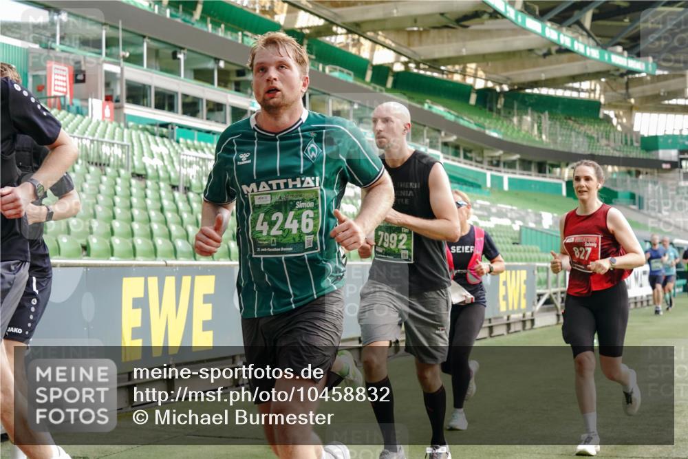13.09.2026 - 21. swb-Marathon Bremen Michael Burmester http://msf.ph/oto/10458832 13.09.2026 12:54:26 Laufen im Stadion 145, 161, 189, 201, 313, 376, 385, 388, 461, 472, 481, 495, 541, 560, 615, 616, 666, 675, 696, 740, 755, 816, 827, 982, 985, 987, 1053, 1056, 1076, 1197, 1207, 1390, 1419, 1433, 1445, 1468, 1551, 1599, 1631, 1658, 1664, 1704, 1707, 1814, 2055, 2125, 2234, 2251, 2280, 2362, 2383, 2390, 2401, 2422, 2454, 2474, 2499, 2623, 2701, 2733, 2801, 2820, 2824, 2858, 2870, 2882, 2913, 2922, 2962, 2971, 2997, 3012, 3054, 3134, 3175, 3206, 3241, 3246, 3346, 3356, 3357, 3362, 3413, 3716 meine-sportfotos.de