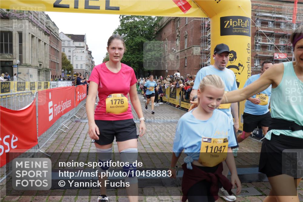 13.09.2026 - Kiel Lauf Yannick Fuchs http://msf.ph/oto/10458883 13.09.2026 09:51:08 Ziel 232, 249, 764, 1776, 2056, 2777, 3723, 4217, 5445, 6009, 6115, 6118, 6794, 6923, 7528, 10626, 11047, 12103, 12727, 12834, 468, 763, 797, 1373, 1949, 3838, 4145, 4389, 5235, 5851, 6138, 6336, 6455, 6592, 6647, 6829, 6893, 7134, 7449, 7585, 7662, 7694, 8405, 8407, 8672, 9550, 9551, 9990, 10155, 10333, 10865, 11141, 11652, 940, 956, 2466, 2483, 3089, 4615, 5731, 5913, 6363, 8150, 11143, 11552, 11852, 11997, 1545, 2811, 2816, 3289, 3561 meine-sportfotos.de