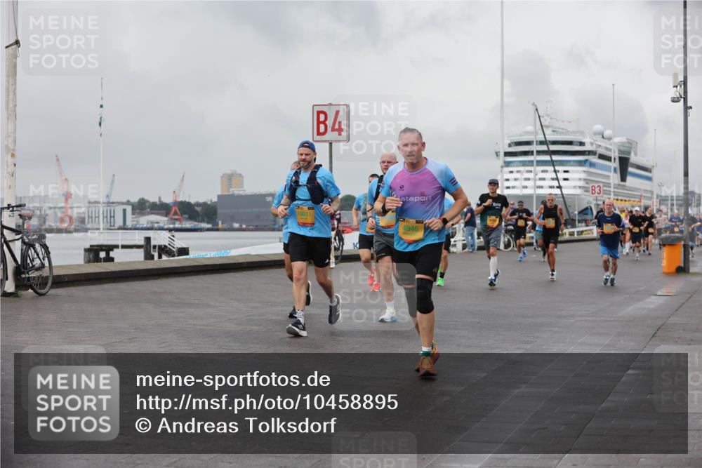 13.09.2026 - Kiel Lauf Andreas Tolksdorf http://msf.ph/oto/10458895 13.09.2026 12:00:01 Kiellinie 4, 10611, 4946, 3 meine-sportfotos.de