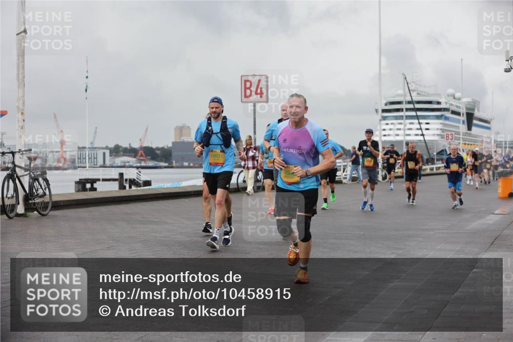 13.09.2026 - Kiel Lauf Andreas Tolksdorf http://msf.ph/oto/10458915 13.09.2026 12:00:01 Kiellinie 10611, 4, 0, 3 meine-sportfotos.de